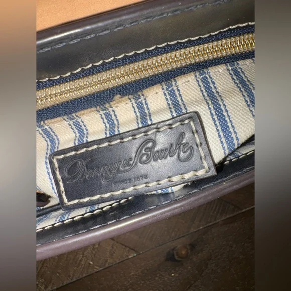 Dooney & Bourke Florentine Leather Crossbody Black Saddle Bag - Picture 7 of 10